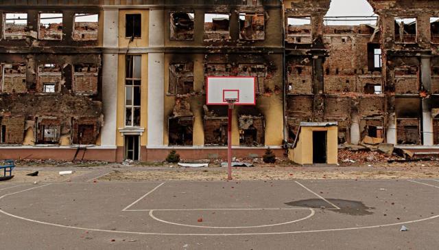 星空体育中国官网-战火下的乌克兰篮球：众多球馆被毁 球星募捐重建