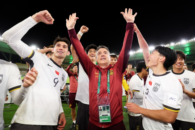 星空体育全站-体坛王勤伯：安东尼奥，别去国足