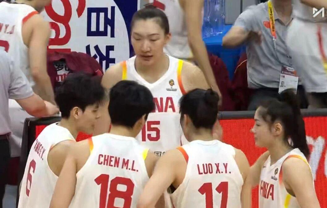 星空体育APP-中国女篮旗开得胜，81-68轻取非洲亚军，李月汝21+11杨舒予14+5+7